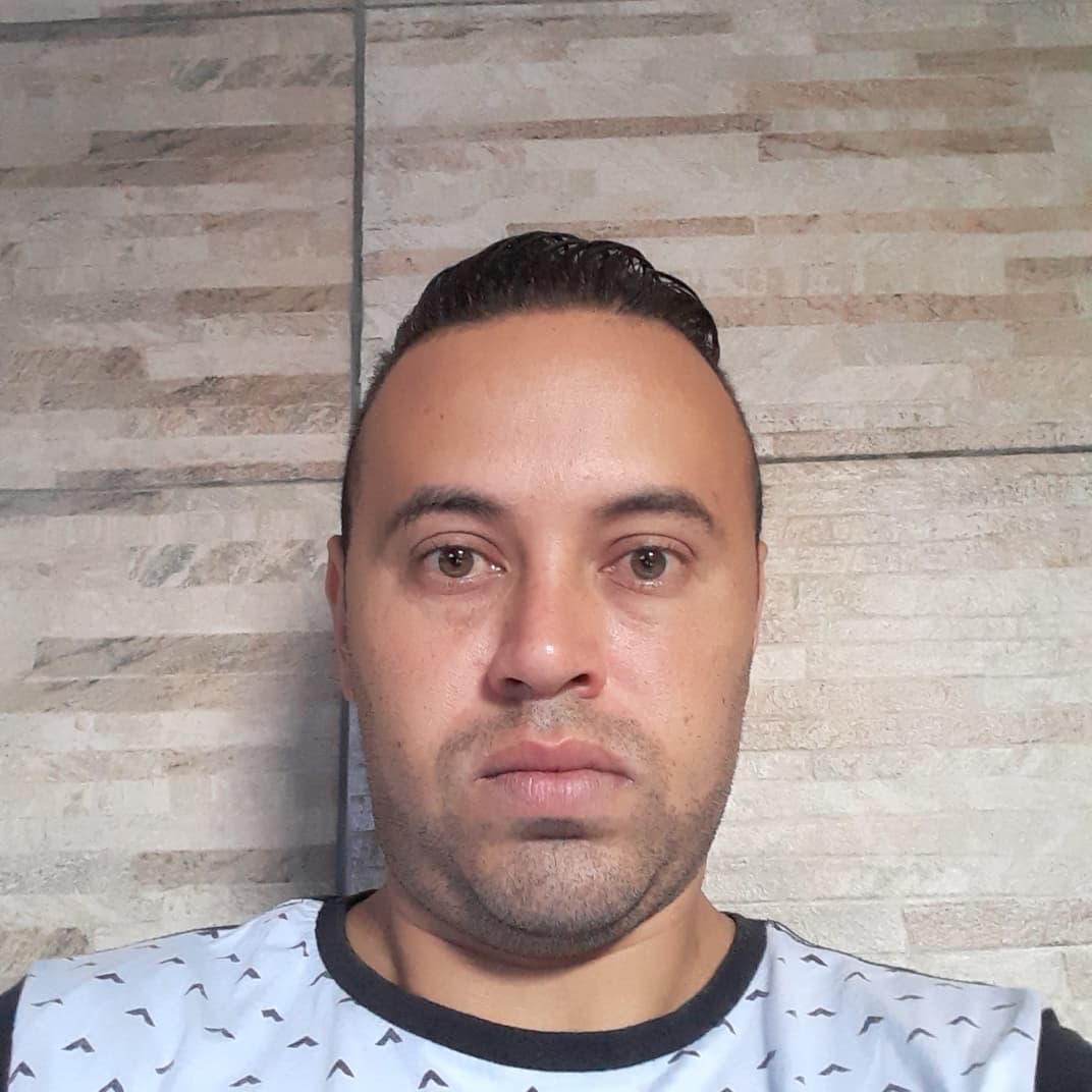 Edmilson  de Oliveira Dos Santos 