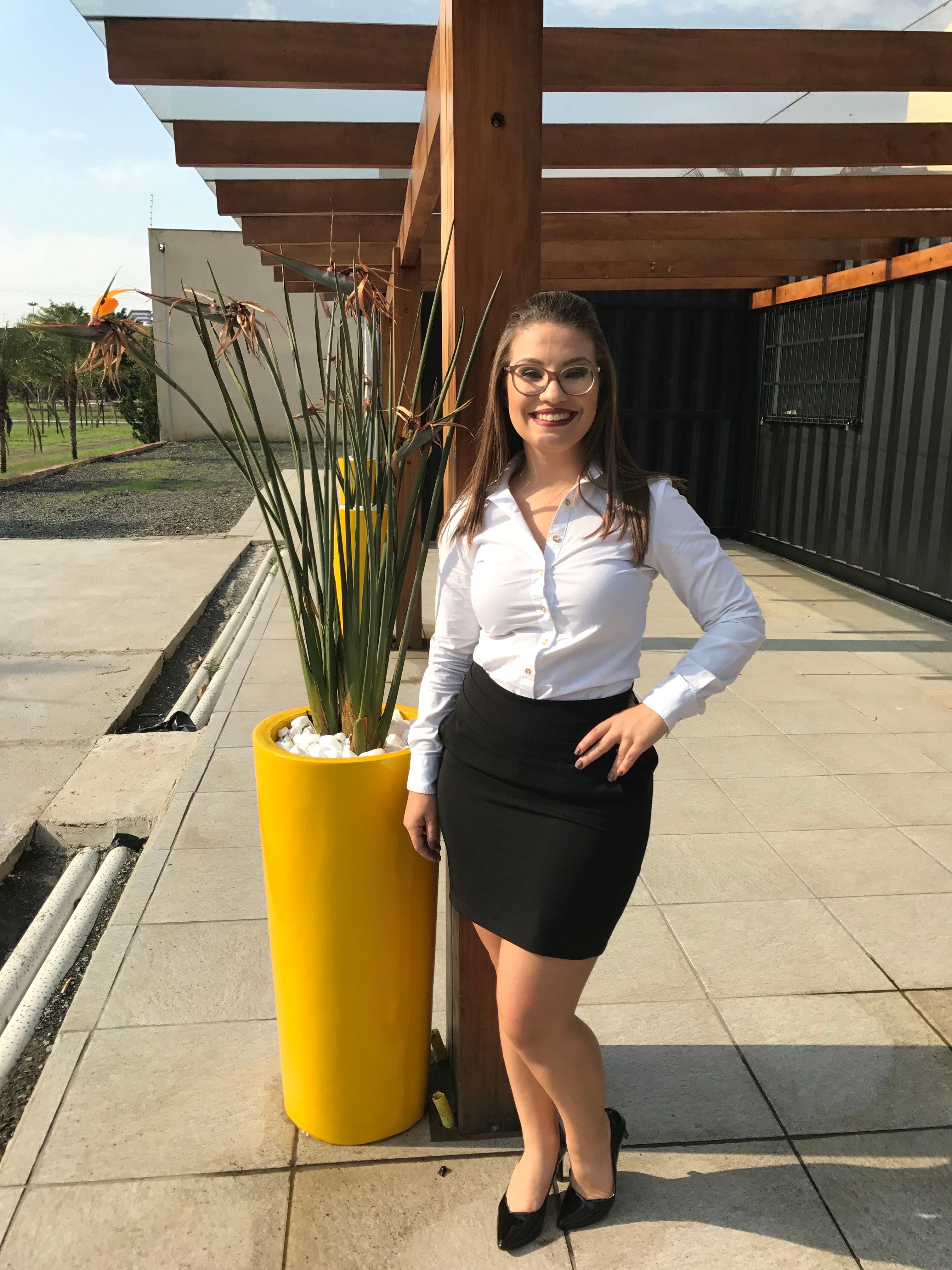 Adine Beatriz Strapazzon Antunes