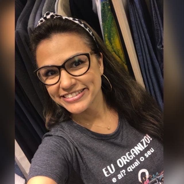 Fabíola Parente Carneiro Oliveira