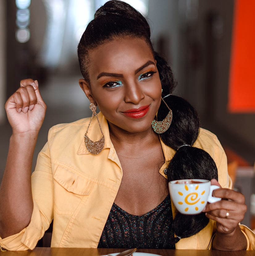 Fabrícia Da Silva Christovão E Lima