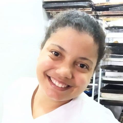 Anna Carolina Rores Rocha