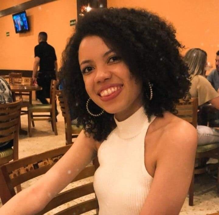 Emily Carvalho De Souza