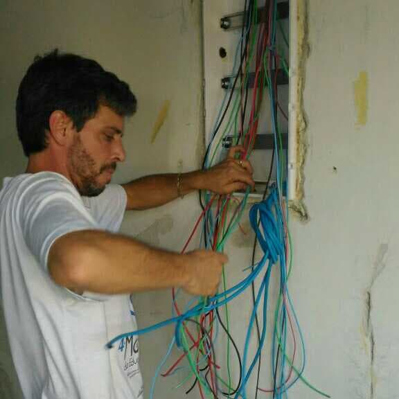 Renato Eletricista.